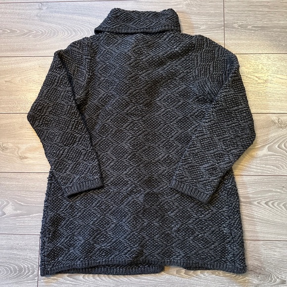 (FREE BUNDLE ADD-ON) Elizabetta Collection Alpaca Patterned Knit Sweater - Picture 2 of 4